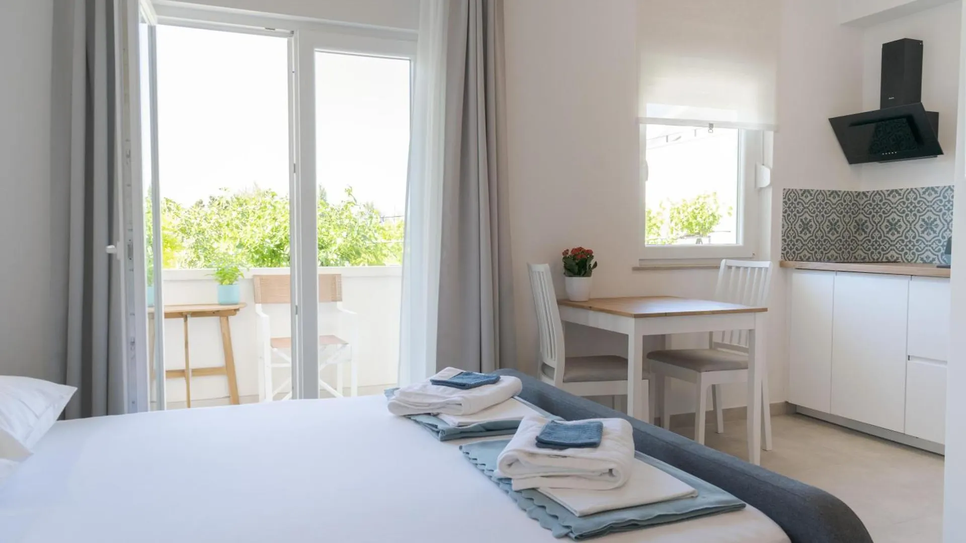 Arba Apartmani Barbat na Rabu 0*,